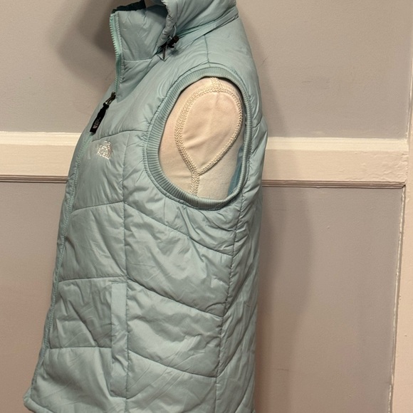 The North Face NEW Light Blue Hooded Zip Up Girl’s Cozy Comfy Down Puffer Vest - Picture 5 of 11